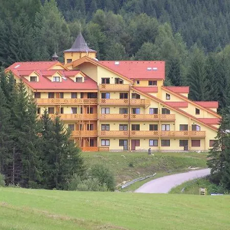 Tatran Tanicka Apartment